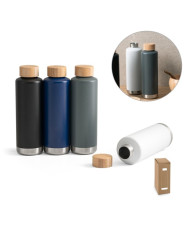 NORRE BOTTLE. Bouteille en acier inoxydable (36% recyclée) avec double paroi isolée sous vide 640 mL