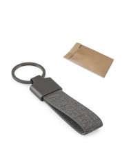 RAVEN. Porte-clés de forme rectangulaire en métal et pet recyclé (30% recyclé)