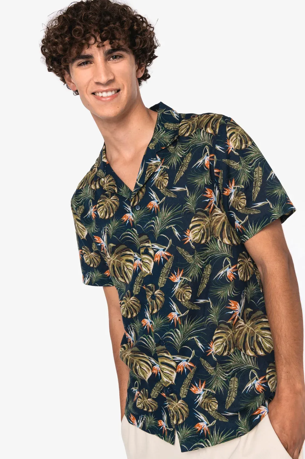 Men’s Hawaiian print shirt