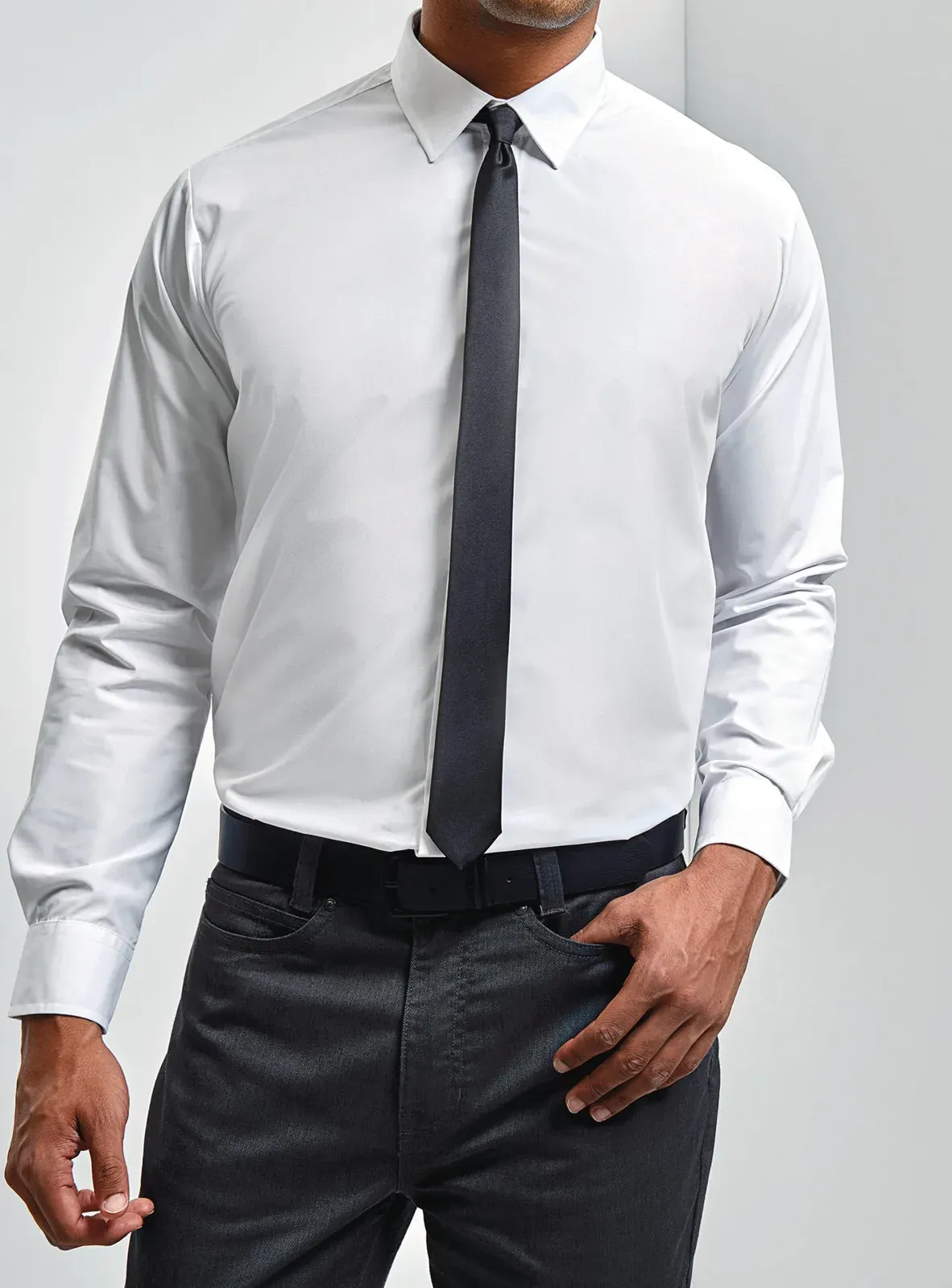 Corbata fina para hombre