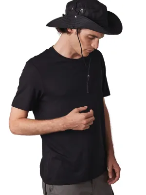 Chapeau outdoor