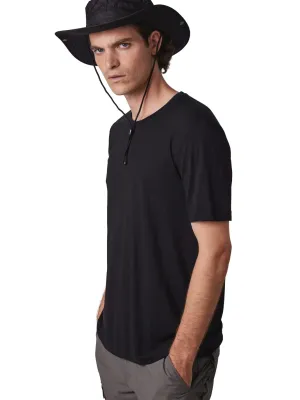 Chapeau outdoor