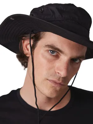 Chapeau outdoor