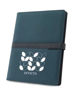 SANDERSON FOLDER. Carpeta A4 de PU (50% reciclada) con cierre magnético y bloc de notas con páginas rayadas