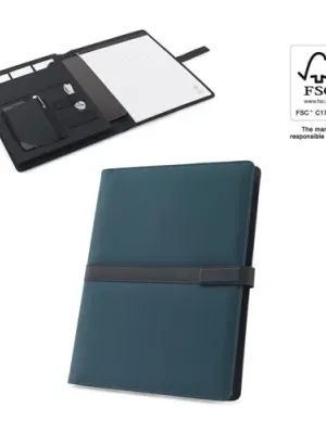 SANDERSON FOLDER. Carpeta A4 de PU (50% reciclada) con cierre magnético y bloc de notas con páginas rayadas