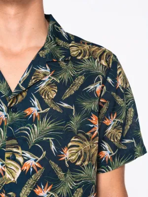 Men’s Hawaiian print shirt