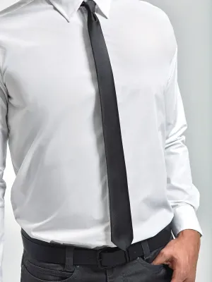 Corbata fina para hombre