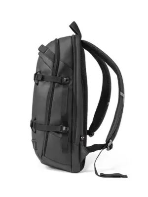 KAMPALA. Sac à dos pour ordinateur portable en polyester recyclé haute densité 900D, avec revêtement imperméable et doublure en