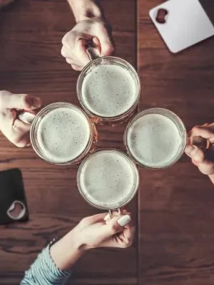FUNFAYE. Sous-verres avec descapsuleur