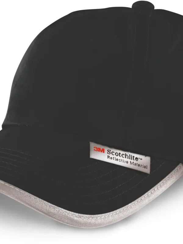 Gorra con bordes reflectantes