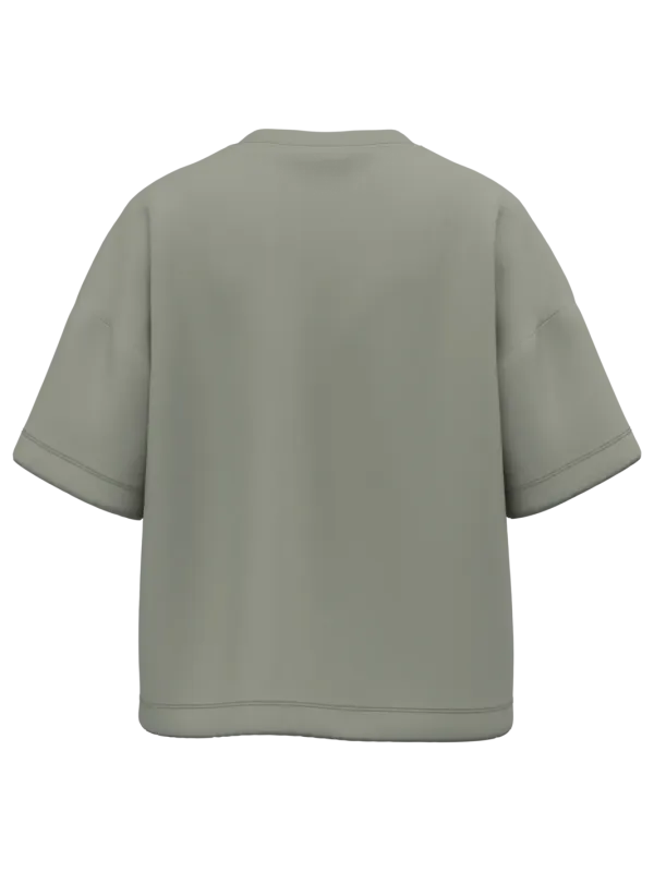 Camiseta sostenible boxy de hombros caídos de mujer
