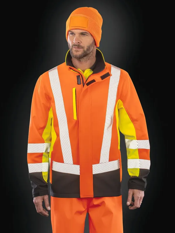 Chaqueta softshell de seguridad reciclada de 3 capas