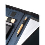 EMERGE FOLDER. Porte documents A4 en 300D polyester recyclé (100% rPET) avec fermeture éclair – Image 9