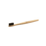 DELANY. Brosse à dents avec corps en bambou et dents en nylon – Image 4