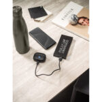 DOROTHY 10. Batterie nomade 10 000 mAh en aluminium recyclé (100 % rAL) – Image 4