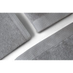 BARDEM L. Serviette de bain (500 g/m²) en coton (82%) et coton recyclé (18%) – Image 9
