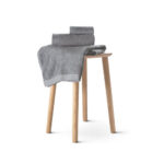 BARDEM L. Serviette de bain (500 g/m²) en coton (82%) et coton recyclé (18%) – Image 11