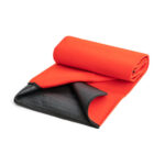 RILEY. Couverture pique-nique en polaire (180 g/m²) avec visière – Image 8